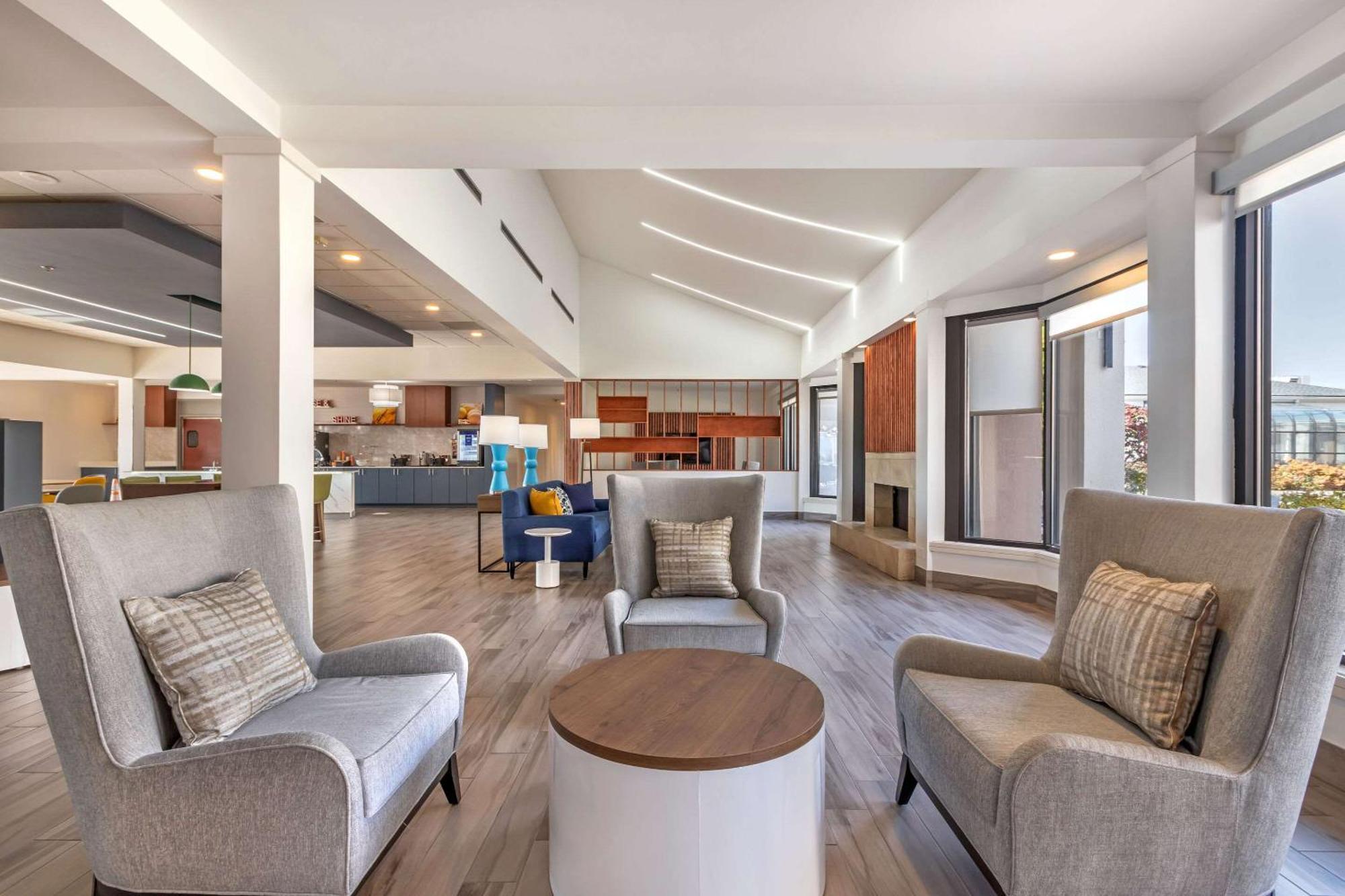 Comfort Inn & Suites Arlington Heights - Buffalo Grove Exteriör bild